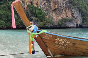 469937125_579407398173363_1333954081270857618_n tajska łódź